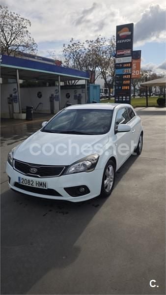 Usado Kia ProCeed 115 CV (84 kW) 2012 Blanco Berlina