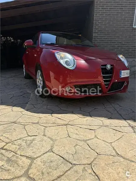 Usado Alfa Romeo MiTo Distinctive 95 CV (69 kW) 2012 Rojo Utilitario