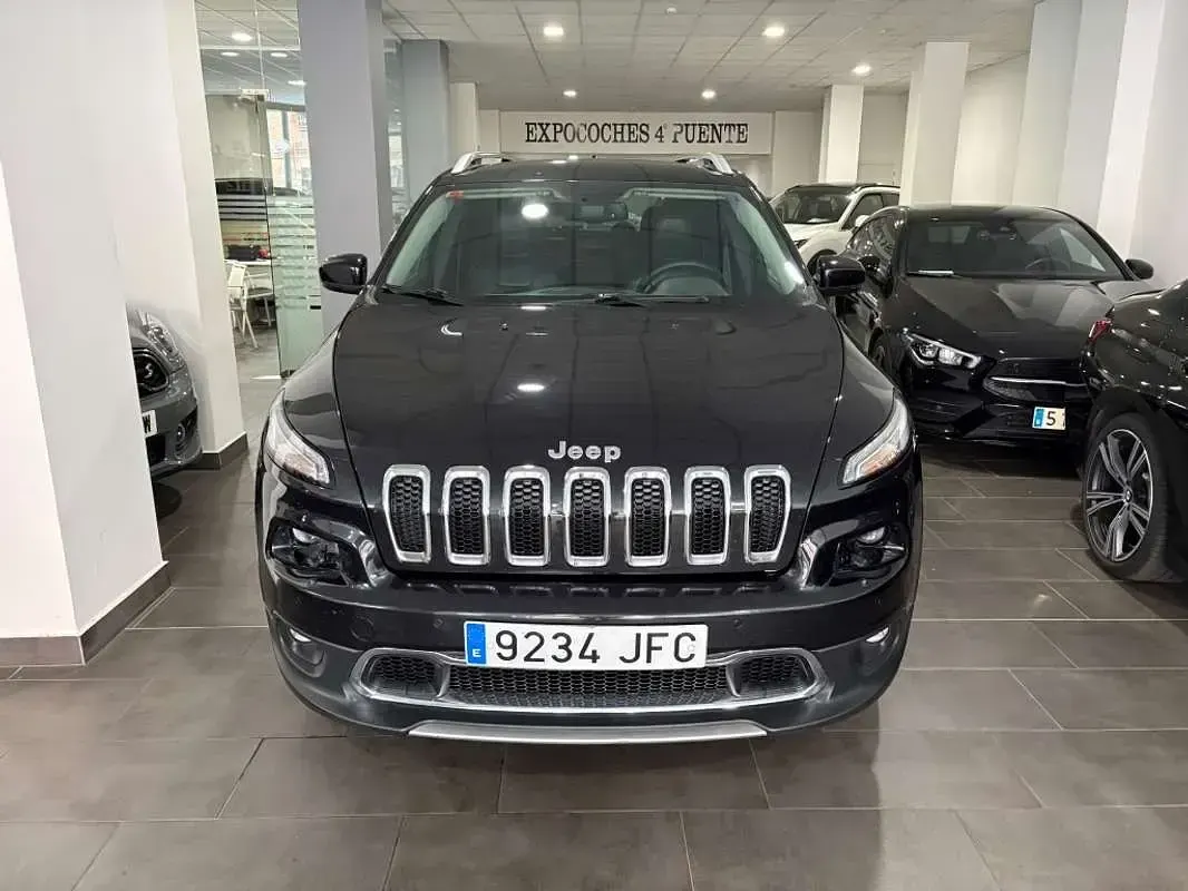Usado Jeep Cherokee Limited 170 CV (125 kW) 2015 Negro SUV