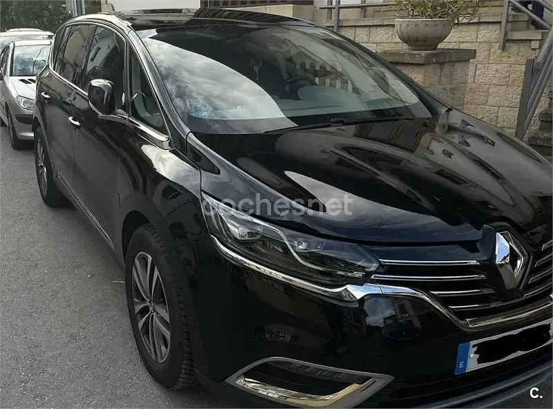 Usado Renault Espace Zen 130 CV (95 kW) 2018 Negro Monovolumen