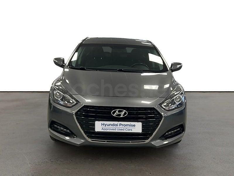 Usado Hyundai i40 115 CV (84 kW) 2016 Gris / plata Berlina