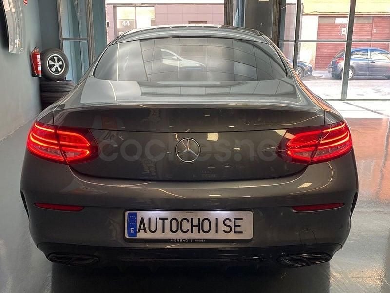 Usado Mercedes C300 245 CV (180 kW) 2019 Gris / plata Coupe