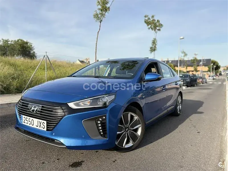 Usado Hyundai Ioniq Style 141 CV (103 kW) 2017 Azul Utilitario
