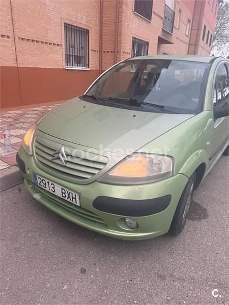 Usado Citroën C3 70 CV (51 kW) 2002 Verde Utilitario