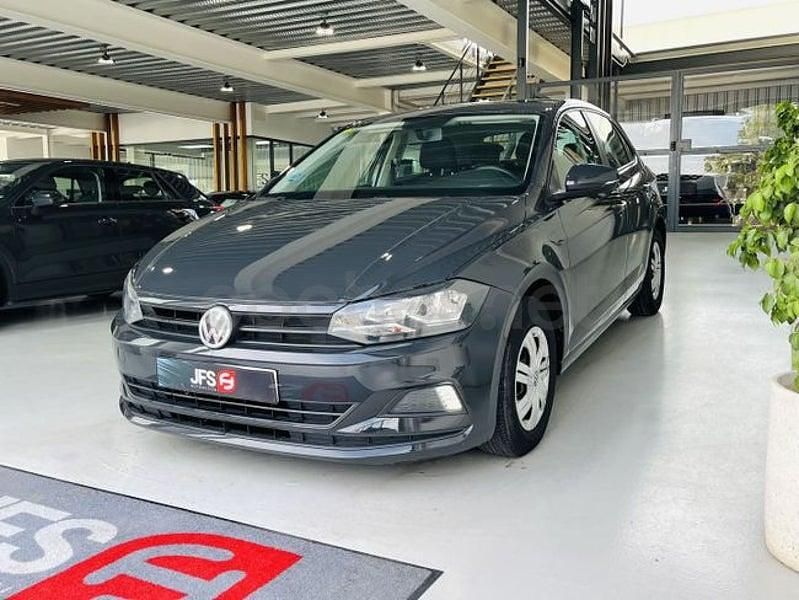 Usado VW Polo Edition 75 CV (55 kW) 2018 Gris / plata Utilitario