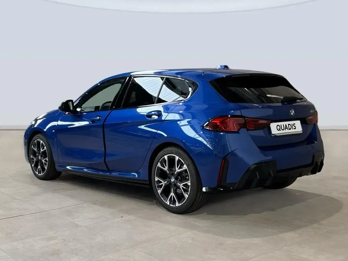 Usado BMW 120 170 CV (125 kW) 2024 Azul Utilitario