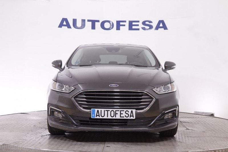 Usado Ford Mondeo Trend 120 CV (88 kW) 2019 Gris Berlina