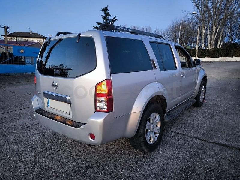 Usado Nissan Pathfinder SE 174 CV (127 kW) 2006 Gris / plata SUV