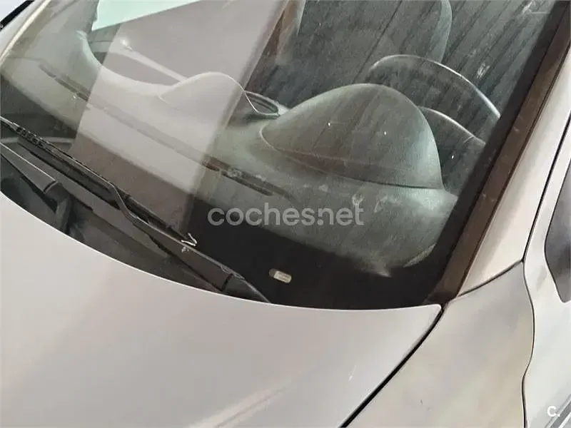 Usado Peugeot 206 70 CV (51 kW) 2003 Gris / plata Berlina