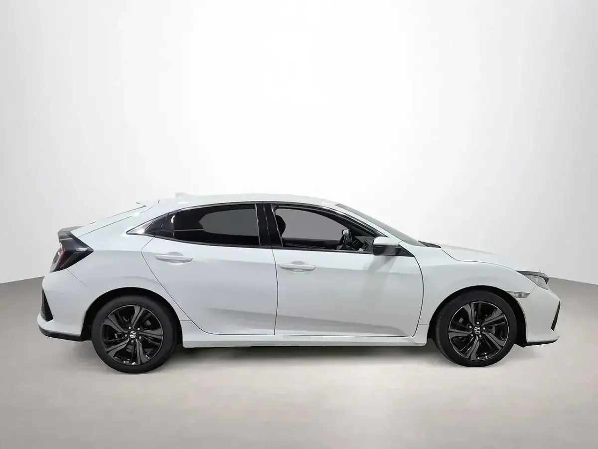 Usado Honda Civic Elegance 129 CV (94 kW) 2020 Blanco Berlina