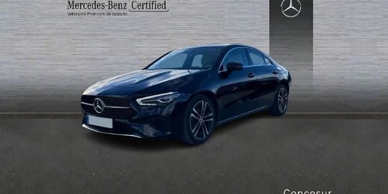 Usado Mercedes CLA200 150 CV (110 kW) 2024 Negro Berlina