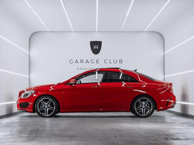 Usado Mercedes CLA180 AMG line 109 CV (80 kW) 2015 Rojo Berlina