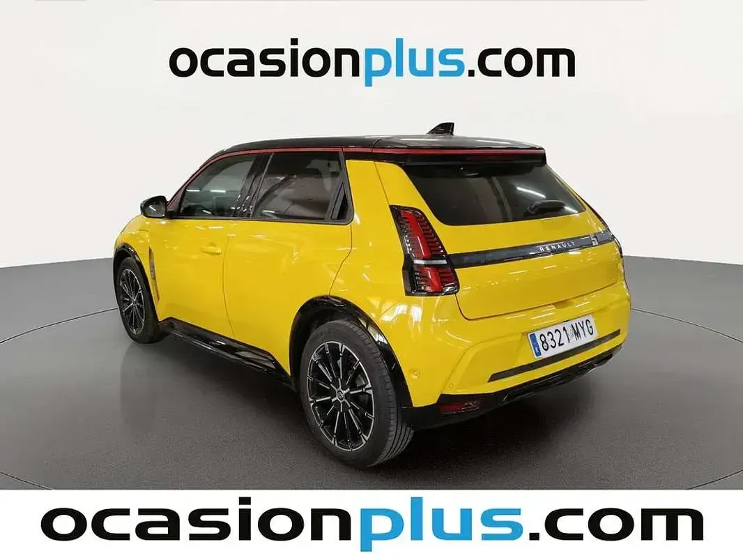 Usado Renault Mégane Iconic 110 kW (150 CV) 2025 Amarillo Utilitario