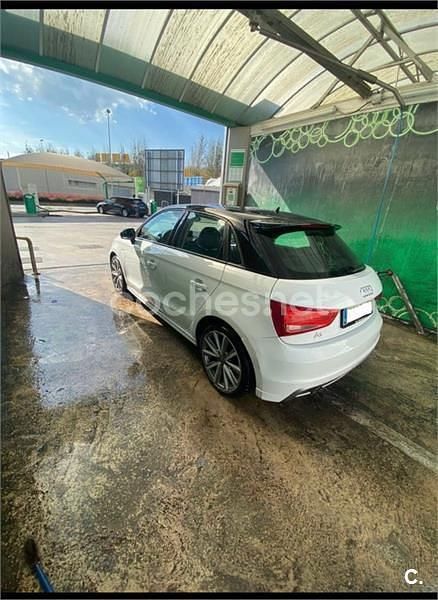 Blanco Usado 2015 Audi A1 Sportback Attraction Utilitario | 10.000 € (Precio justo) - Imagen 1/4