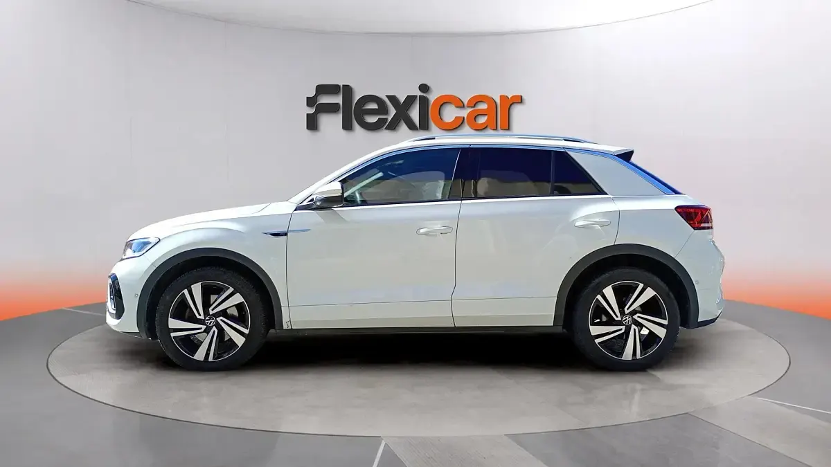 Usado VW T-Roc R-line 150 CV (110 kW) 2023 Blanco SUV