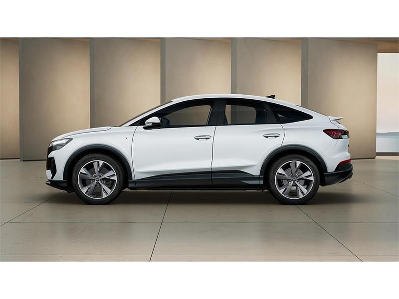 Usado Audi Q4 e-tron 210 kW (286 CV) 2025 Blanco glaciar SUV