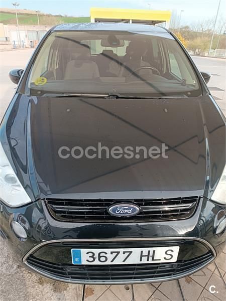 Usado Ford S-MAX Titanium 140 CV (102 kW) 2012 Negro Monovolumen