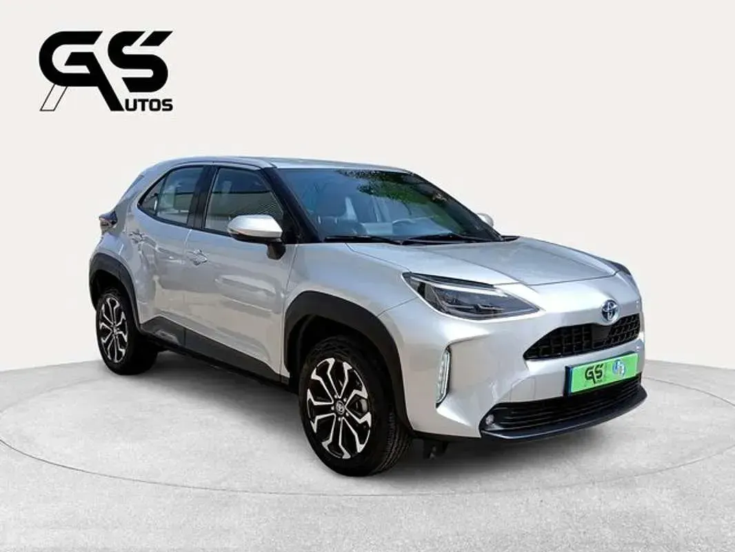 Occasion Toyota Yaris Cross Active 116 PK (85 kW) 2024 Grijs SUV