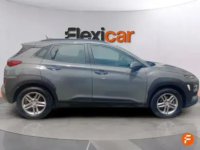 Usado Hyundai Kona 120 CV (88 kW) 2020 Gris SUV