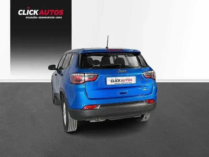 Usado Jeep Compass Sport 120 CV (88 kW) 2020 Azul SUV