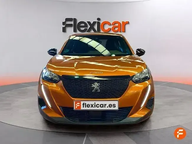 Usado Peugeot 2008 Active 130 CV (95 kW) 2023 Naranja SUV