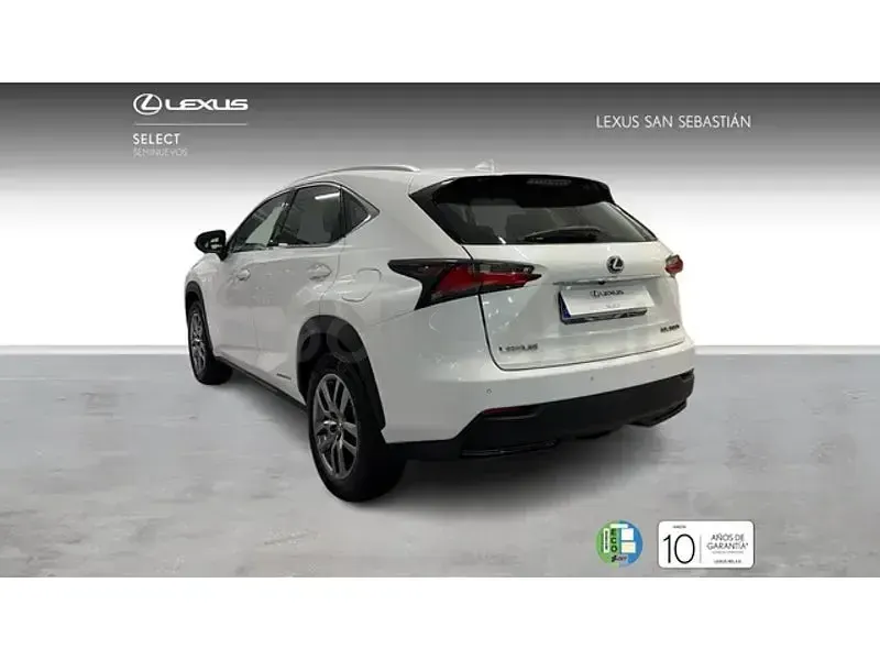 Usado Lexus NX300h Executive Line 197 CV (144 kW) 2015 Blanco SUV
