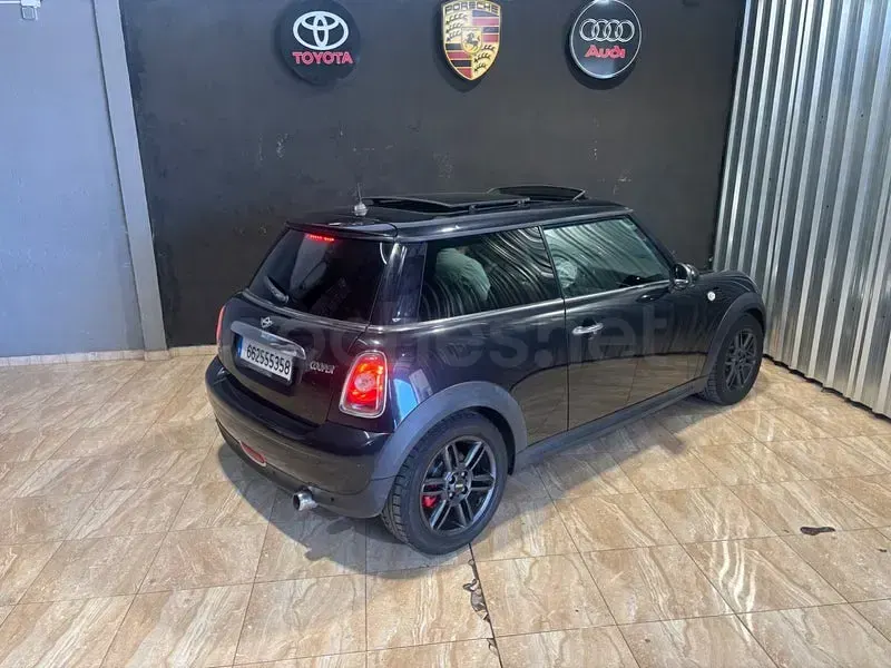Usado Mini Cooper 120 CV (88 kW) 2008 Negro Utilitario