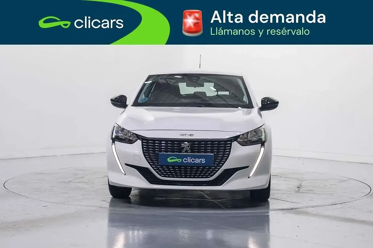 Usado Peugeot 208 Active 75 CV (55 kW) 2023 Blanco Utilitario