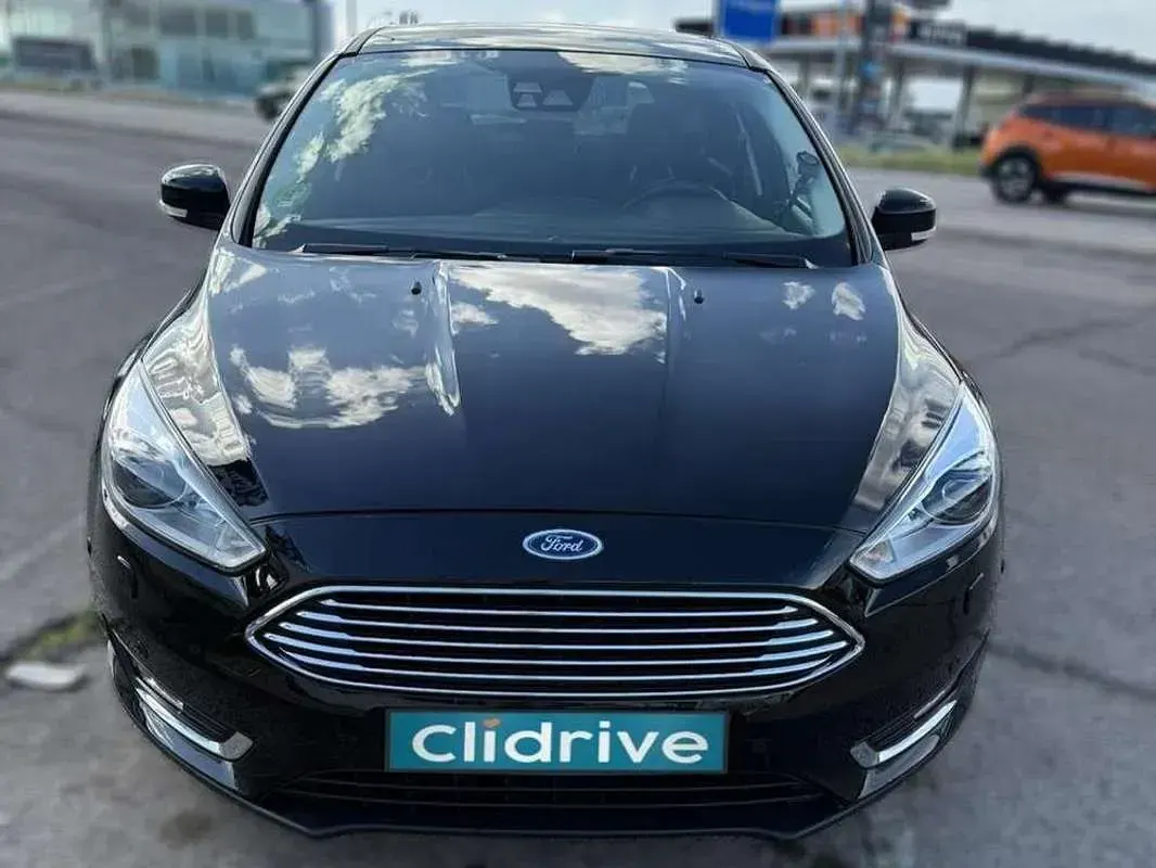 Usado Ford Focus Business Edition 125 CV (91 kW) 2016 Negro Utilitario
