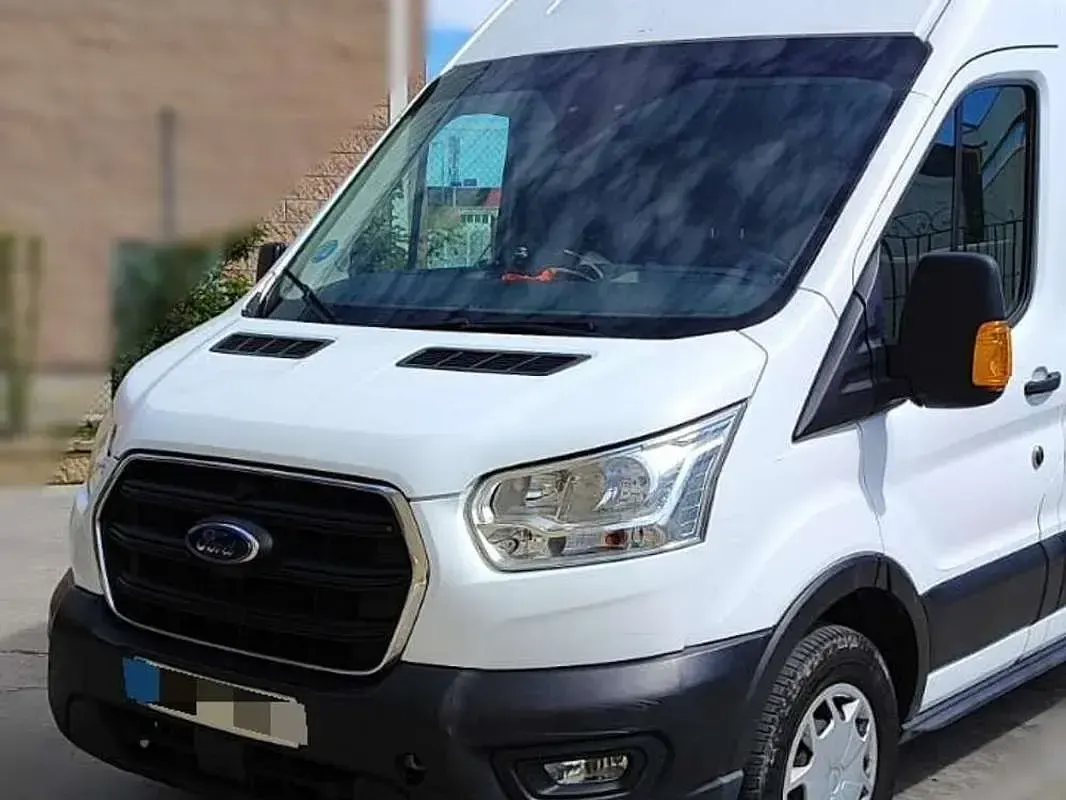 Usado Ford Transit Limited 131 CV (96 kW) 2021 Blanco Van