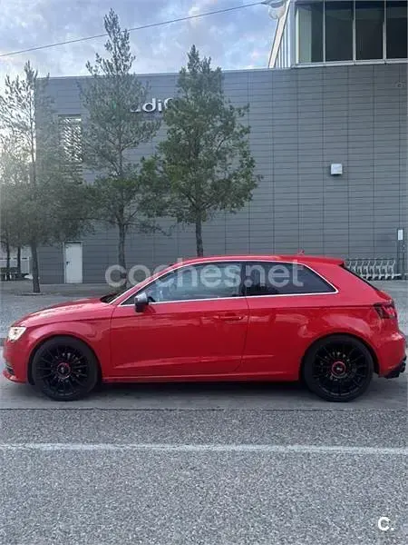 Usado Audi A3 Ambition 150 CV (110 kW) 2013 Rojo Berlina