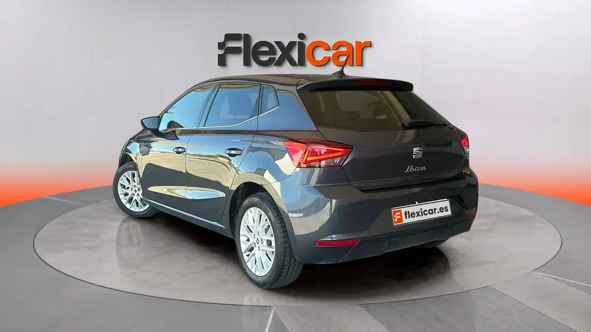 Usado Seat Ibiza XCELLENCE 115 CV (84 kW) 2025 Negro Utilitario