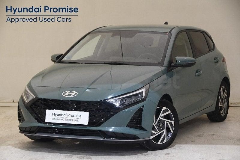 Usado Hyundai i20 100 CV (73 kW) 2025 Verde Utilitario