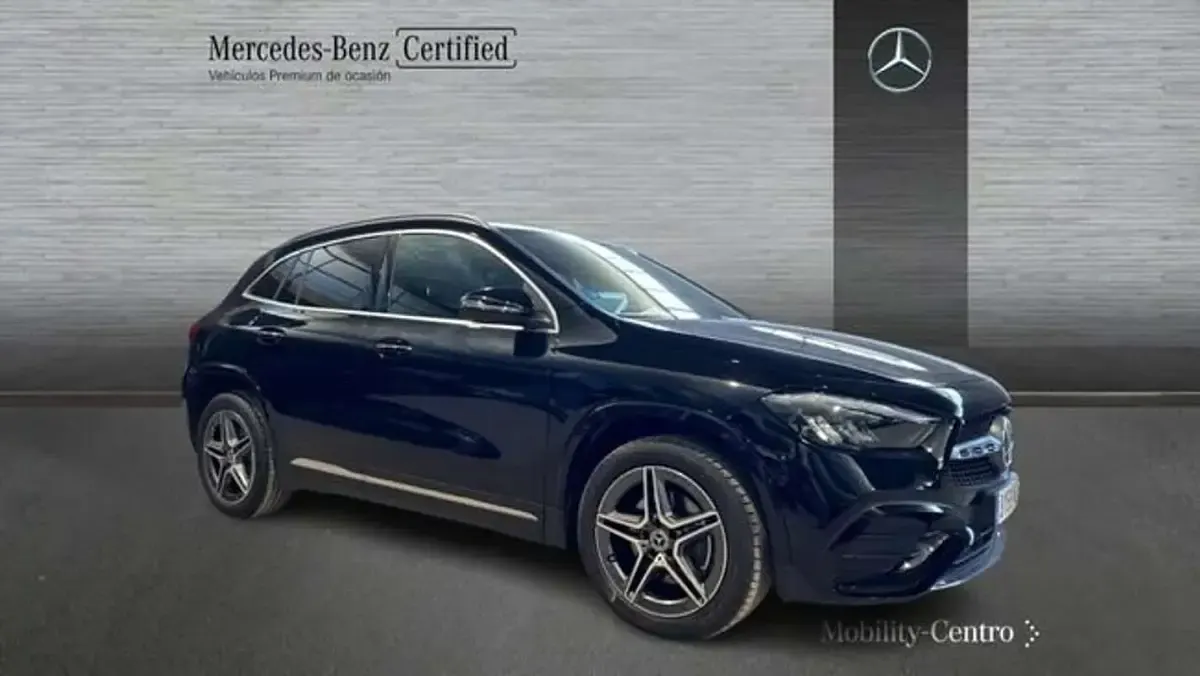 Usado Mercedes GLA250 218 CV (160 kW) 2025 Negro SUV