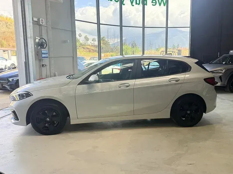 Usado BMW 116 Comfort Edition 116 CV (85 kW) 2023 Blanco Utilitario