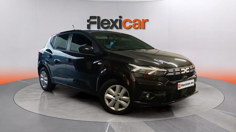 Usado Dacia Sandero Expression 91 CV (66 kW) 2023 Negro Berlina