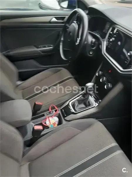 Usado VW T-Roc Advance 150 CV (110 kW) 2022 Azul SUV
