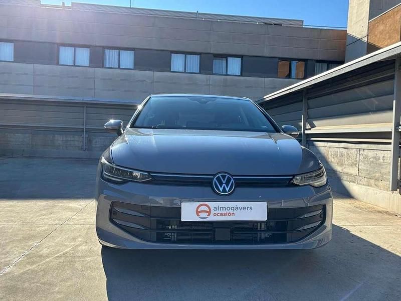 Usado VW Golf Life 116 CV (85 kW) 2025 Gris SUV