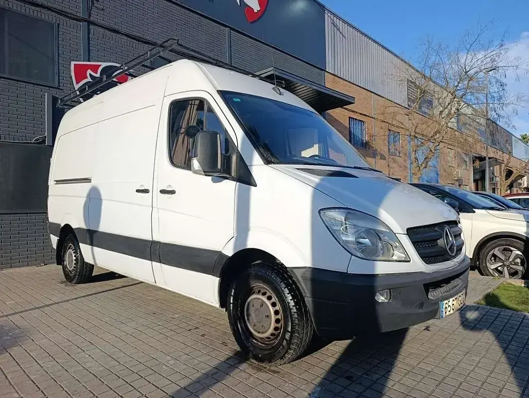 Usado Mercedes Sprinter 128 CV (94 kW) 2010 Blanco Van