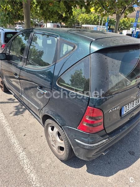 Verde Usado 2001 Mercedes A140 Avantgarde Monovolumen | 2500 € (Precio justo) - Imagen 1/4