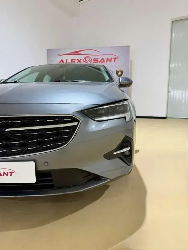 Usado Opel Insignia GS Line 170 CV (125 kW) 2021 Gris Berlina