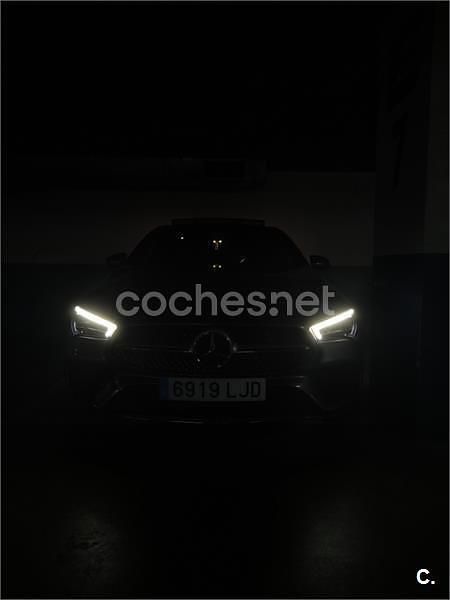 Gris / plata Usado 2019 Mercedes CLA200 Shooting Brake Familiar | 33.999 € - Imagen 1/4