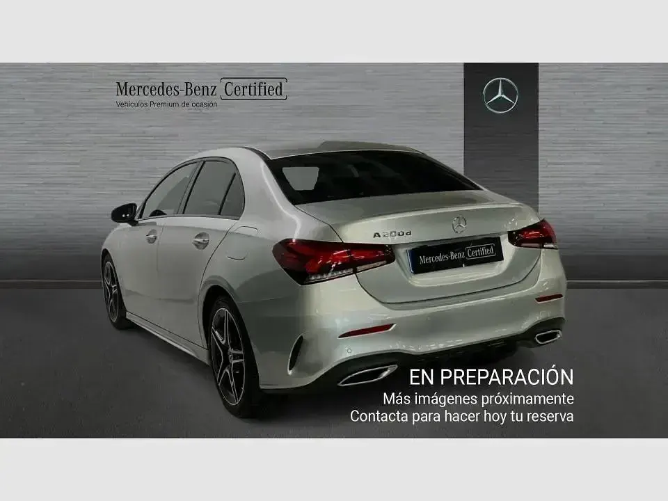 Usado Mercedes A200 150 CV (110 kW) 2022 Gris Berlina