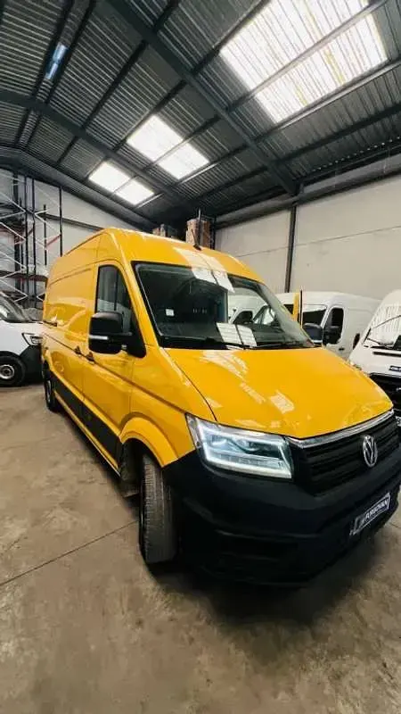 Usado VW Crafter 140 CV (102 kW) 2017 Amarillo Van
