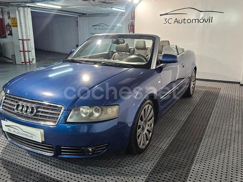 Usado Audi A4 Cabriolet S-Line 163 CV (119 kW) 2003 Azul Descapotable