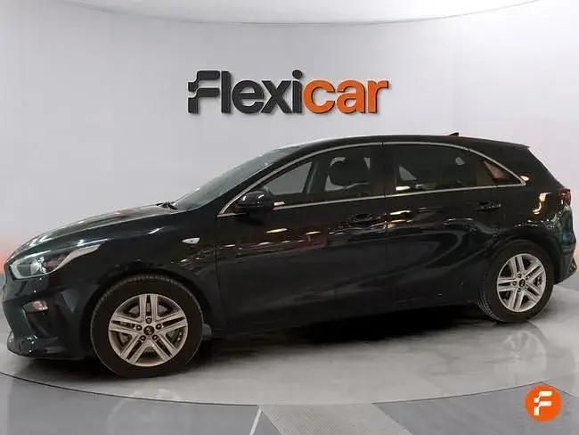 Używany Kia Ceed 120 KM (88 kW) 2020 Czarny Hatchback