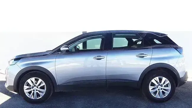 Usado Peugeot 3008 Active 130 CV (95 kW) 2021 Gris SUV