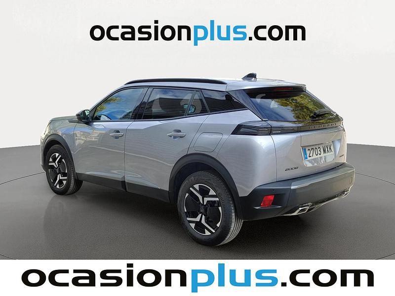 Usado Peugeot 2008 Allure 136 CV (100 kW) 2024 Gris SUV