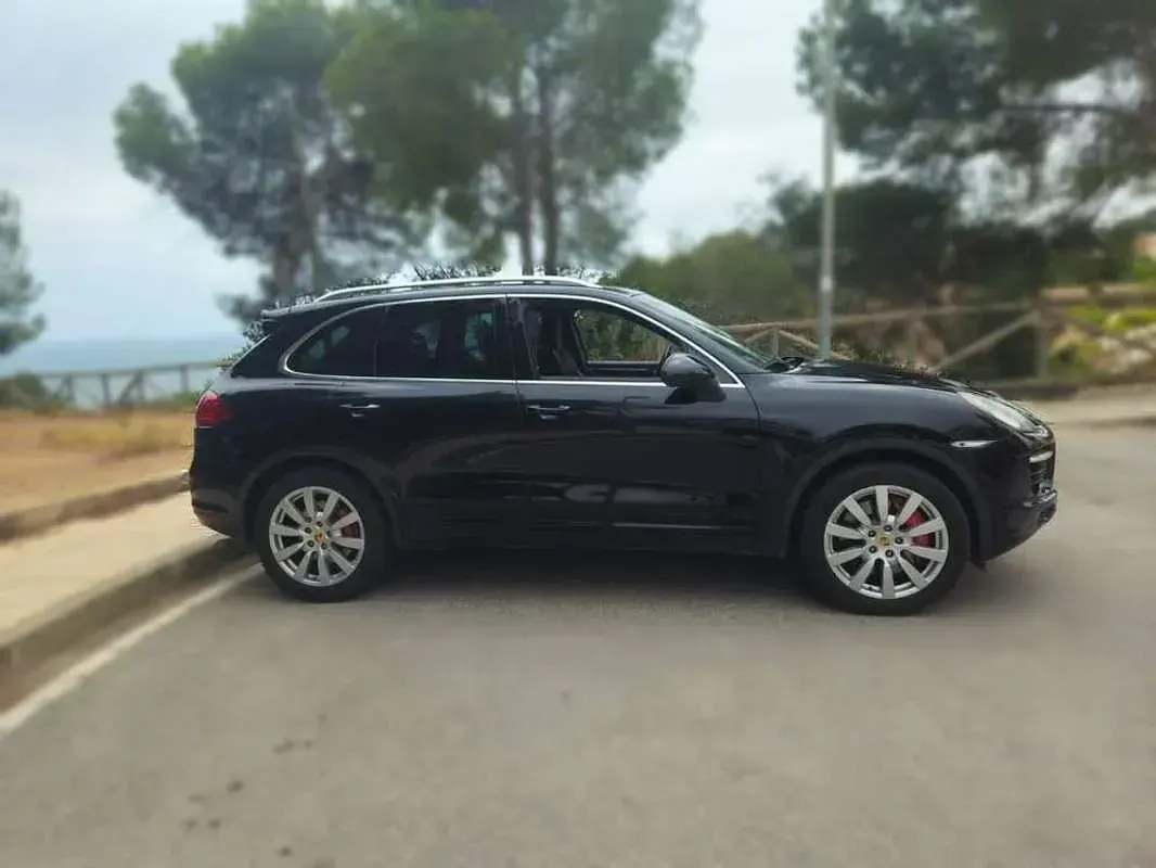Usado Porsche Cayenne Turbo 500 CV (367 kW) 2011 Negro SUV