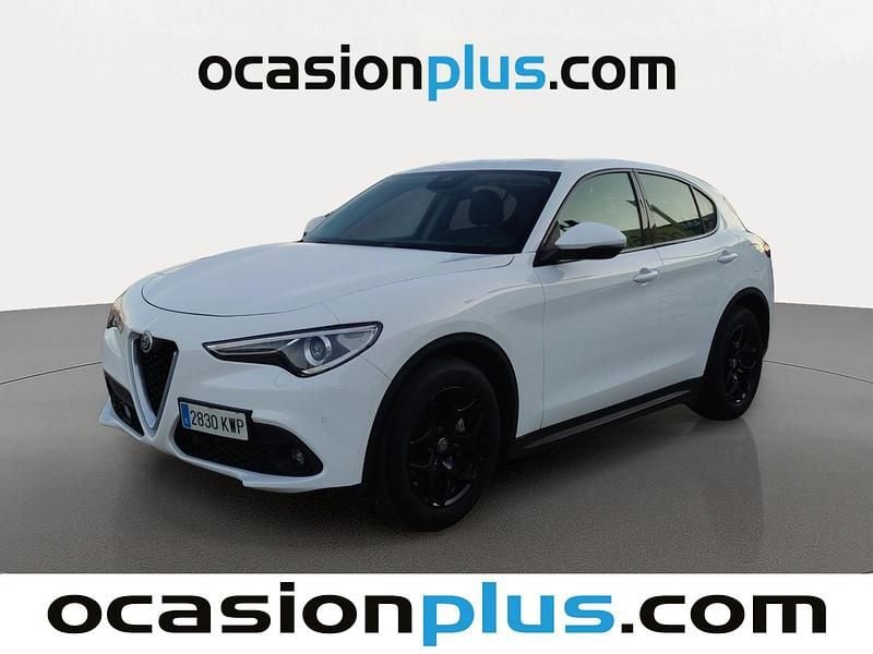 Usado Alfa Romeo Stelvio Executive 160 CV (117 kW) 2019 Blanco SUV